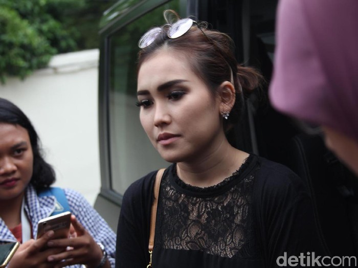 Soal Tudingan Selingkuh, Ayu-Raffi Komentar dengan Jawaban yang Sama