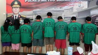 Enam orang ditangkap di dua tempat di Jakarta dan empat orang lainnya ditangkap di Asahan, Medan, Sumatera Utara.