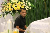 Ayah Meninggal Dunia, Ruben dan Jordy Onsu Tak Berhenti Menangis