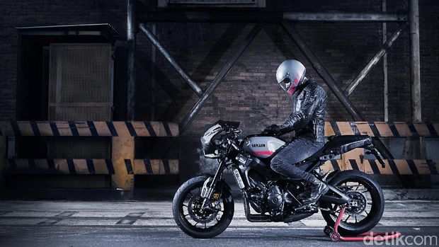 Otolovers pasti tambah ganteng naik motor ini