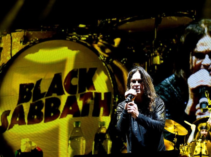 LOS ANGELES, CA - SEPTEMBER 24:  Ozzy Osbourne of Black Sabbath performs at Ozzfest 2016 at San Manuel Amphitheater on September 24, 2016 in Los Angeles, California.  (Photo by Frazer Harrison/Getty Images for ABA)