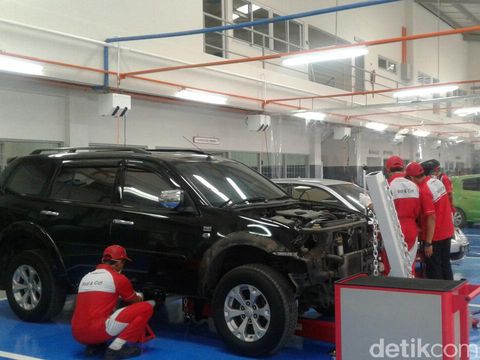 Mitsubishi Hadirkan Bengkel Bodi dan Cat Pertama di Jabodetabek