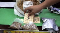 Petugas menyita barang bukti sabu 7,2 kg, tembakau gorilla 1,8kg dan 600 butir happy five.