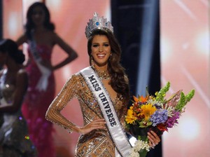 Foto: Kecantikan Miss Universe 2016 Iris Mittenaere, Si Calon Dokter Gigi