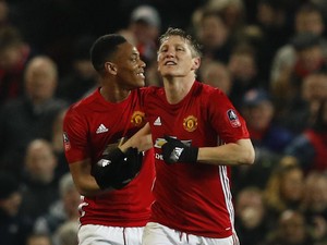 MU Konfirmasikan Bakal Lepas Schweinsteiger ke Chicago Fire