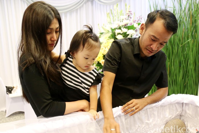 Firasat dan Gagalnya Liburan Ruben Onsu bareng Ayahanda