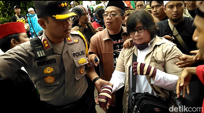 Diduga Penyusup, 3 Orang di Demo Sidang Ahok Diperiksa Polisi