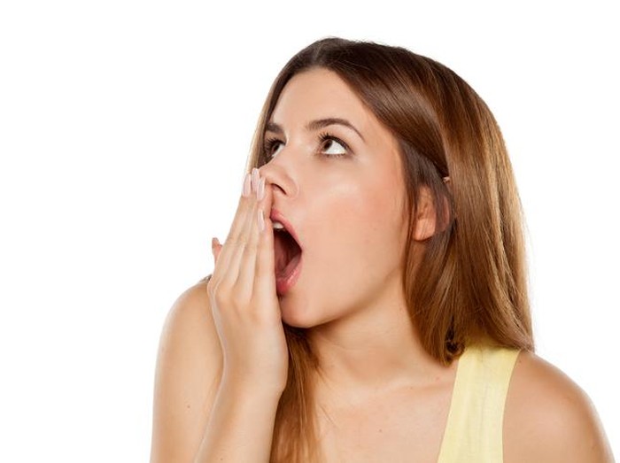 Kunyah makanan seperti peterseli atau selada bisa menghilangkan napas tak sedap/Foto: iStock Kunyah makanan seperti peterseli atau selada bisa menghilangkan napas tak sedap/Foto: iStock