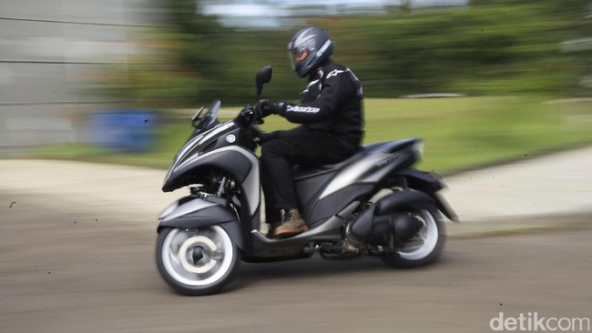 Yamaha Tricity, Asyik Diajak Meliuk-liuk di Jalanan