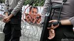 Adu Orasi Massa Pro vs Kontra Ahok