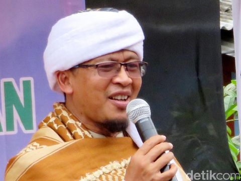 Member Girls Squad Pun Bicara Langkah Politik dan Poligami Aa Gym