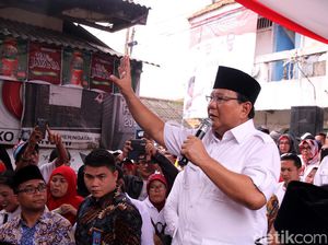 Prabowo: Kalau Ada yang Bagikan Duit Ambil Saja, Anggap Sedekah
