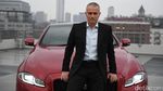 Jose Mourinho yang Dipecat MU dan Mobil Keren Inggris