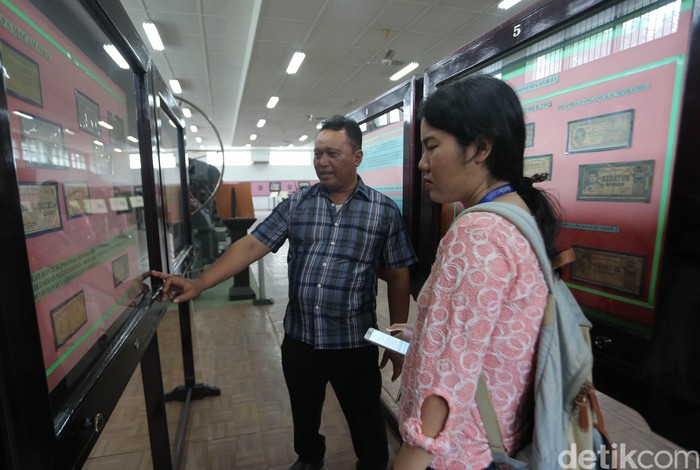 Melihat Mesin Pencetak Uang Jadul di Museum Reksa Artha - Foto 9