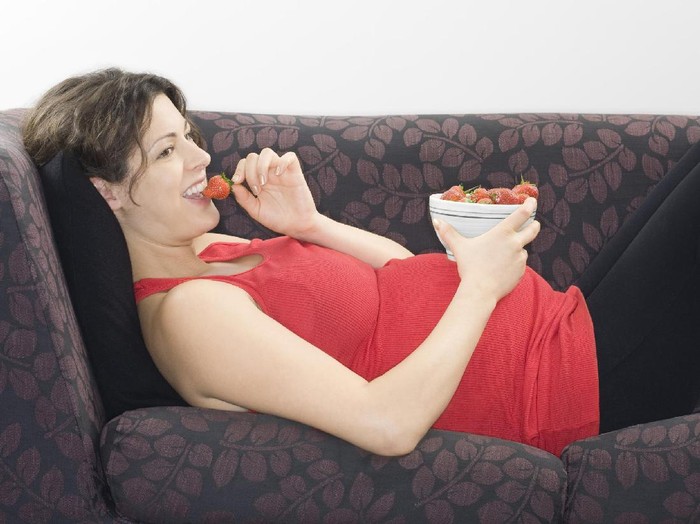 Ada Efek Gravitasi, Ini Akibatnya Kalau Hobi Makan Sambil Tiduran