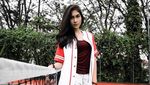 Pilih Mana, Denira Wiraguna atau Amanda Rawles?