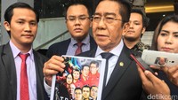 Sebelumnya, pada tahun yang sama, Henry juga telah sempat mendatangi Mabes Polri dan Polda Metro Jaya untuk meminta Habib Rizieq Syihab ditangkap. Desakan tersebut didasari banyaknya laporan polisi kepada Rizieq saat itu. (Foto: Mei Amelia Rahmat/detikcom)