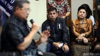 Dalam paparannya SBY menyebut bahwa penyadapan ilegal dalam Pilkada memang bisa mengalahkan calon lain. Namun hal itu adalah pelanggaran UU dan SBY pun meminta Presiden Jokowi memberi penjelasan.