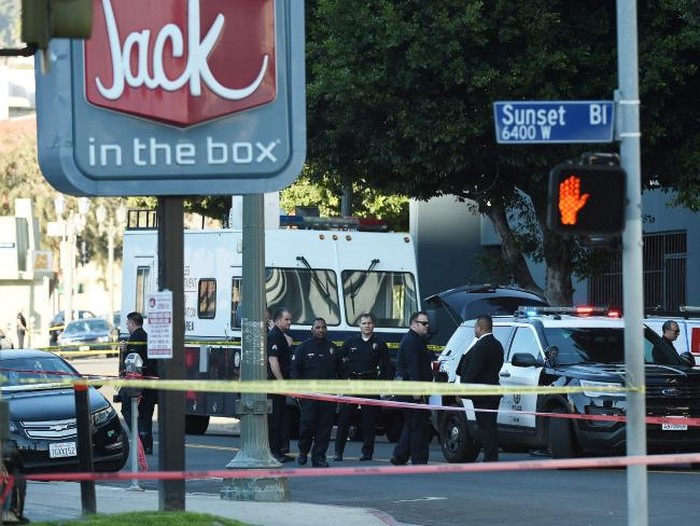 Pelaku Penikaman di Hollywood Tewas Ditembak Polisi