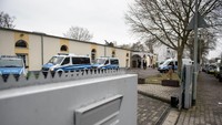 Penuntut umum Frankfurt menyatakan dalam statemen seperti dilansir kantor berita Reuters, Rabu (1/2/2017), pria Tunisia berumur 36 tahun itu diduga merekrut anggota untuk kelompok radikal ISIS di Jerman sejak Agustus 2015 dan membangun jaringan pendukung ISIS, dengan tujuan melakukan serangan teroris di Jerman. Thomas Lohnes/Getty Images.
