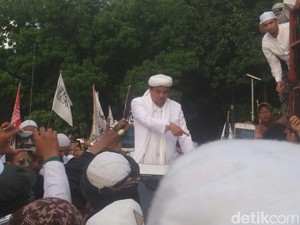 Usai Diperiksa Polisi, Habib Rizieq: Aksi 212 Bukan Makar