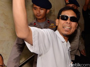 Munarman Lebih Kalem Dibanding Sidang Sebelumnya, Kenapa?