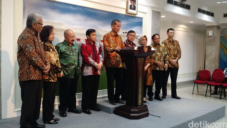 Ini Nama Calon Anggota KPU dan Bawaslu yang Diserahkan ke Jokowi Ini Nama Calon Anggota KPU dan Bawaslu yang Diserahkan ke Jokowi