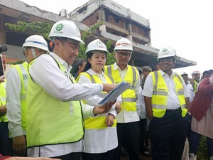 Tinjau Pacuan Kuda, Menteri Puan: Cukup Berapa Kuda?