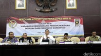 Sekolah Konstitusi tersebut menghadir sejumlah pembicara dari Polri, pakar hukum, mantan Ketua MK dan Ketua Fraksi PKS di MPR Tifatul Sembiring.