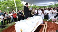 Ruben saat ditemui di pemakaman Johannes Abraham Onsu di TPU Pondok Ranggon, Jakarta Timur pada Rabu (1/2/2017). Pool/Palevi S/detikFoto.