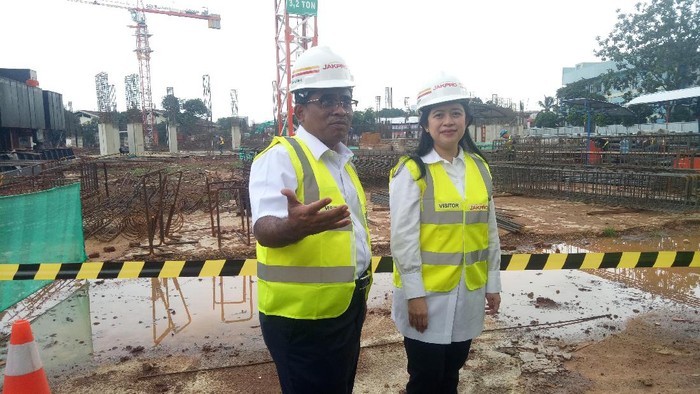 Sumarsono dan Menteri Puan Tinjau Proyek Asian Games DKI 2018