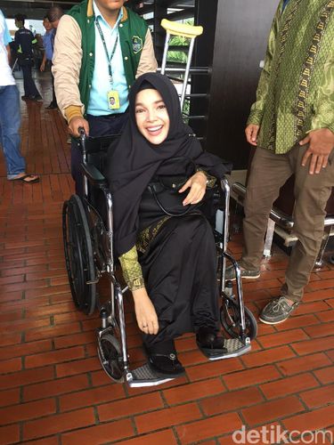 Perubahan di Madina Mengingatkan Dewi Sandra Akan Kematian