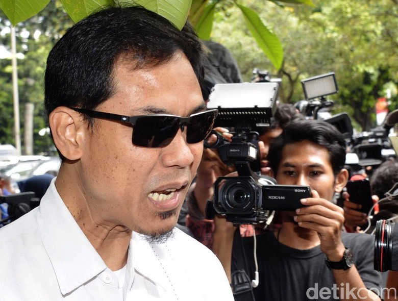 Habib Rizieq Curiga Ada Operasi Intelijen Busuk dari Indonesia Habib Rizieq Curiga Ada Operasi Intelijen Busuk dari Indonesia