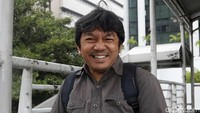 KPK menjerat Emirsyah dengan pidana Pasal 12 huruf a atau Pasal 12 huruf b atau Pasal 11 UU Pemberantasan Tindak Pidana Korupsi jo Pasal 55 ayat 1 kesatu jo Pasal 64 ayat 1 KUHP.