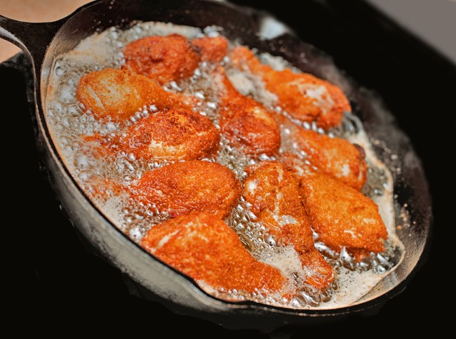 Tak Asal Direndam Minyak, Ini 9 Tips Penting Menggoreng Makanan (2)