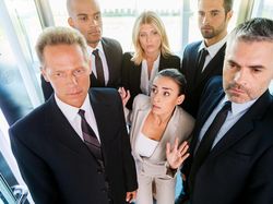 10 Pekerjaan Non Teknologi yang Bergaji Miliaran