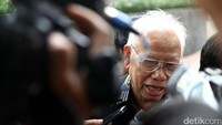 Bagir Manan meminta KPK untuk dipertemukan dengan Patrialis.