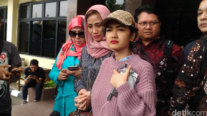 Rekonstruksi Kasus Dugaan Pemukulan Nikita Mirzani Batal Dilakukan