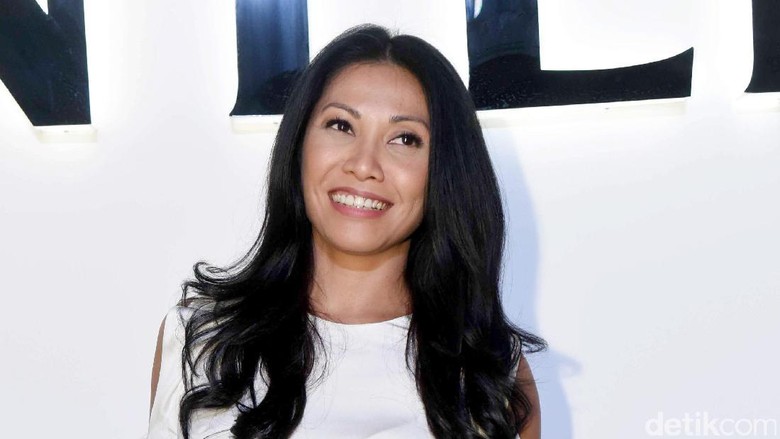 Melesat, Lagu Anggun Ungguli Clean Bandit di Chart Billboard Melesat, Lagu Anggun Ungguli Clean Bandit di Chart Billboard