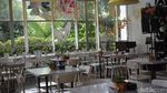 Menikmati Racikan Es Kopi Indonesia di Kafe Cantik!