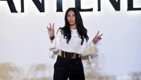 Menurutnya kecantikan wanita itu adalah dilihat dari isi kepalanya. Pool/Noel/detikFoto.