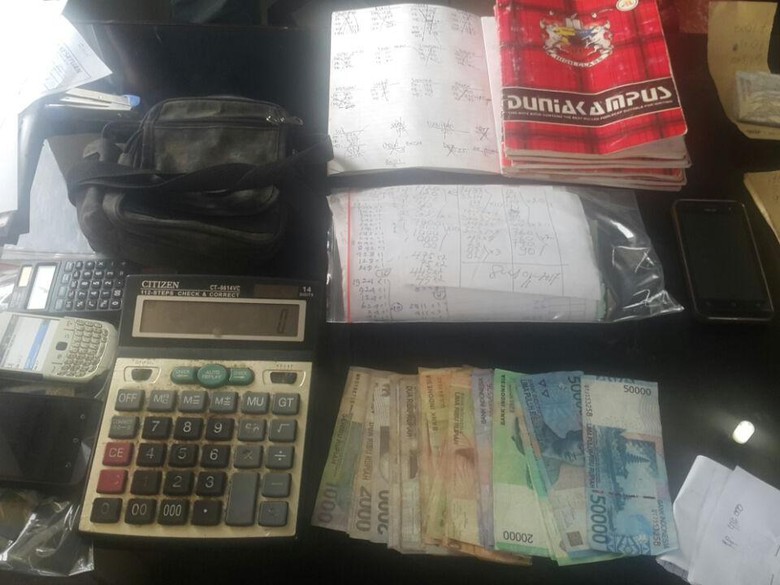 Bandar Judi Togel di Tangsel Ditangkap Polisi Bandar Judi Togel di Tangsel Ditangkap Polisi