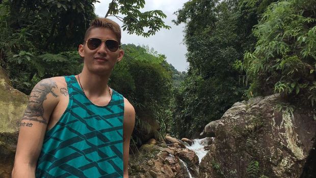 Daniel Thimoty Wenas, pemain Pelita Jaya, sedang liburan