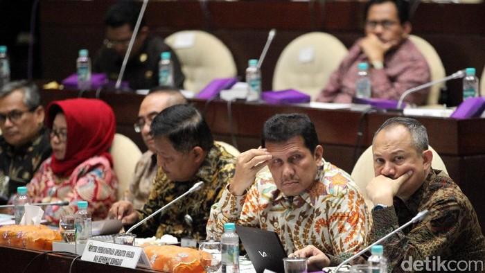 Komisi II DPR Minta MenPAN RB Selesaikan PP Sebelum Revisi UU ASN