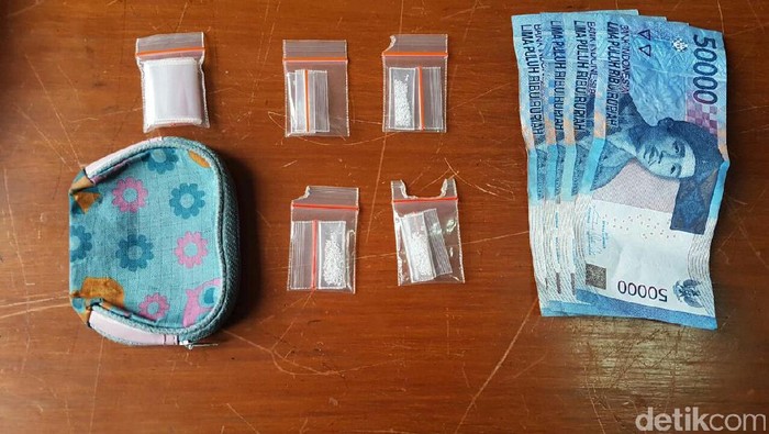 Polisi Tangkap Pengedar Sabu di Tanjung Priok