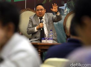PPP Minta TNI Pertimbangkan Usul Akhiri Latihan Makan Tokek Hidup