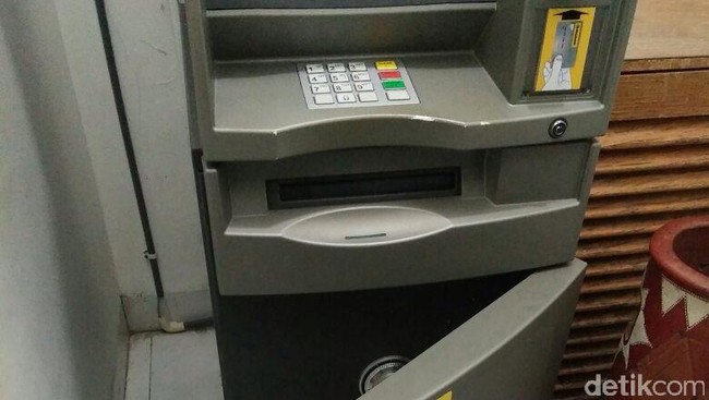Waspada! Pembobolan Rekening Nasabah Bank Pakai Modus Skimming