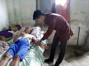 Ini Cara Kerja Penanganan Call Center Lansia Papa di Banyuwangi
