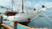 Bukan cuma kapal angsa lucu, kapal besar seperti Phinisi Bagi Negeri juga bisa dijelajahi. Tak perlu bayar alias gratis (Bonauli/detikTravel)