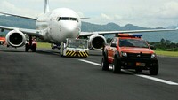 Pesawat Garuda Indonesia berhasil dievakuasi. Pool/Pentak Lanud Adisutjipto.